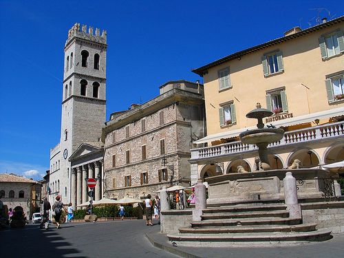 Piazza del Comune Square