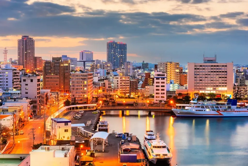 Ginowan Şehir Manzaraları